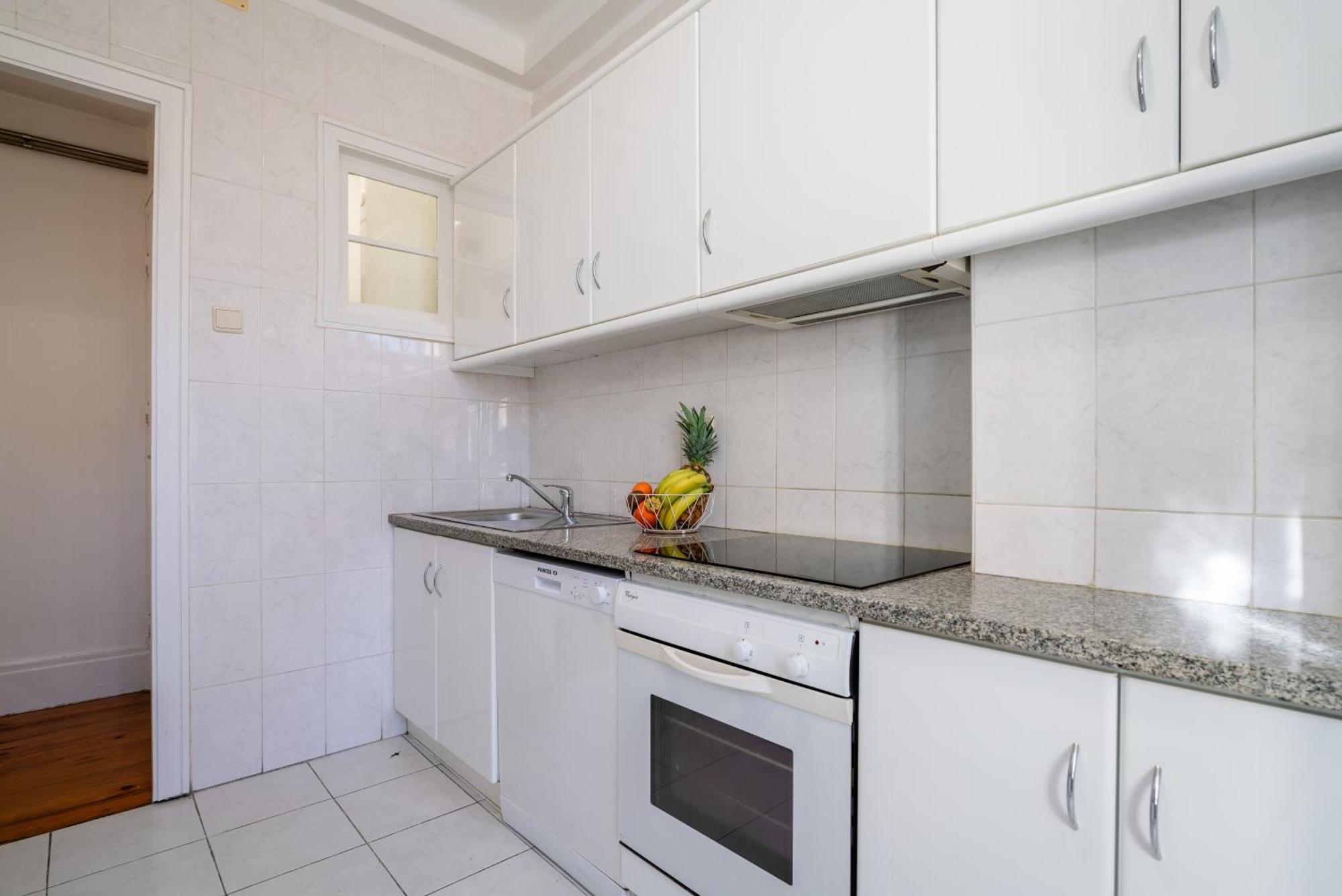 Host Wise - Spacious Comfortable Apartment - Balcony Porto Eksteriør bilde