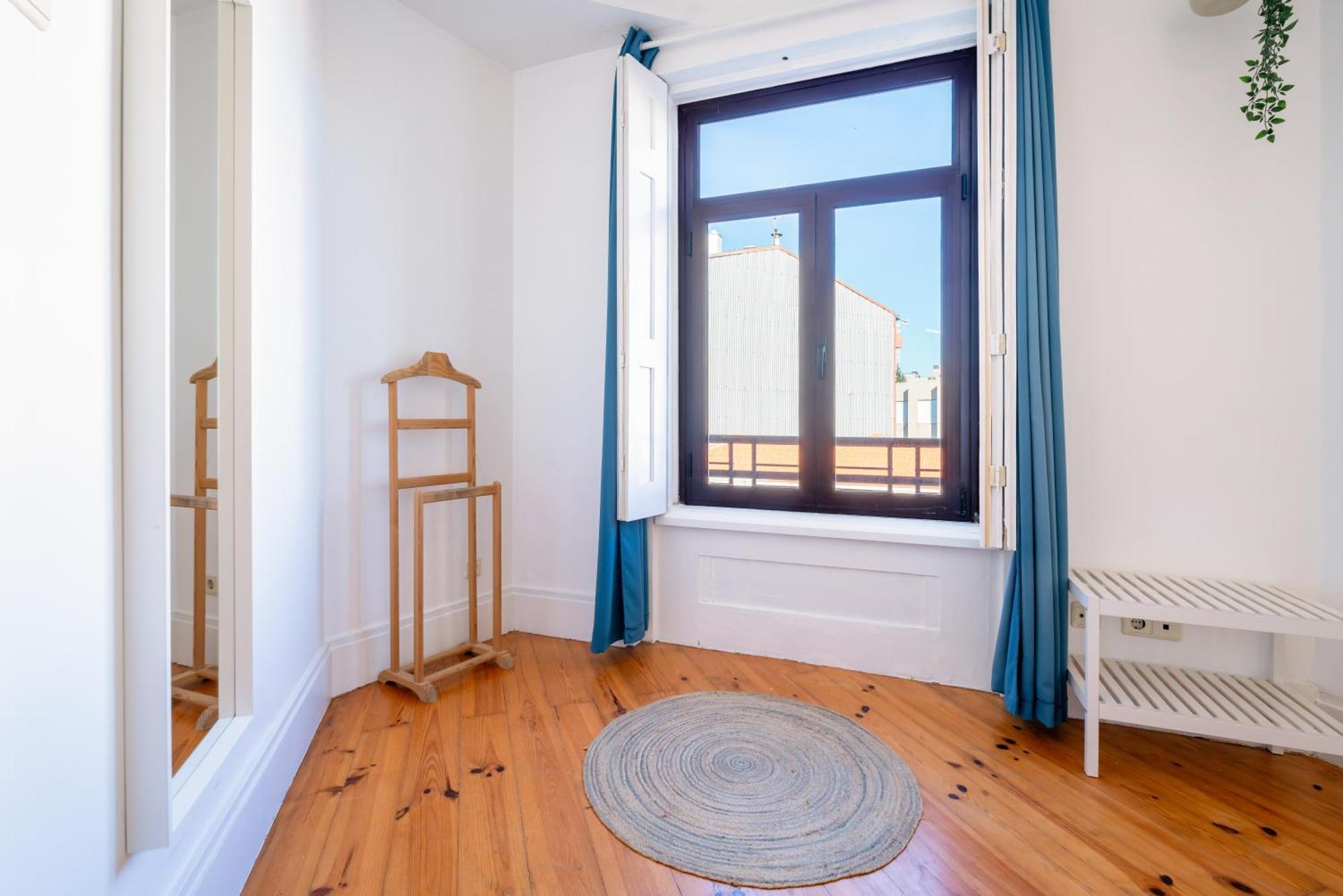 Host Wise - Spacious Comfortable Apartment - Balcony Porto Eksteriør bilde